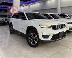 جیپ گراند شیرۆکی